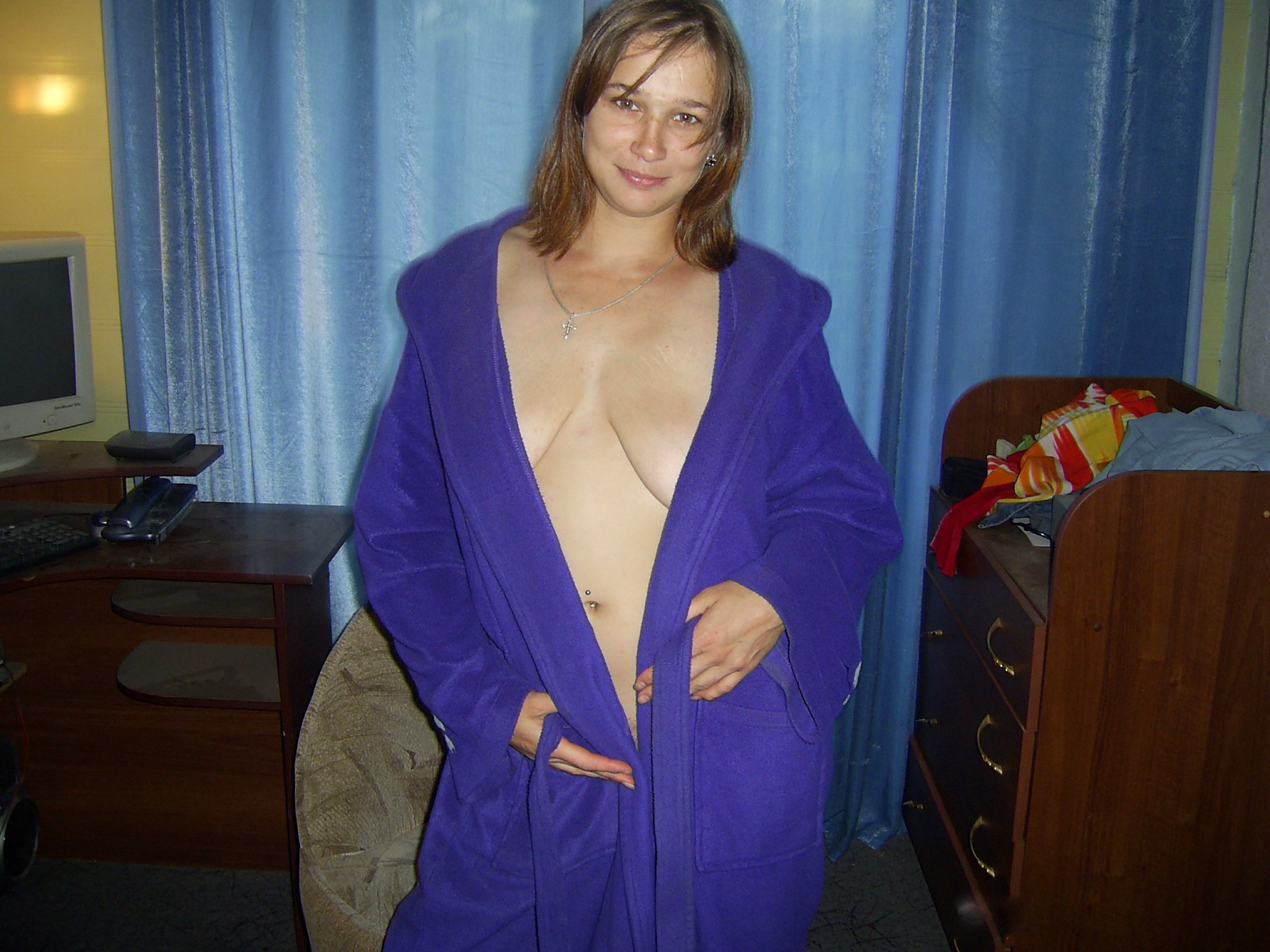 My naked girlfriend with hairy legs loves to tease on camera