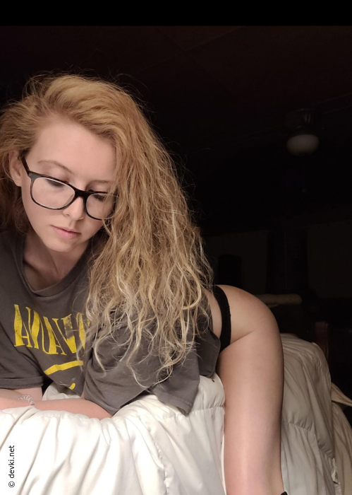 Cuckold boyfriend expose hot blonde girlfriend cuck