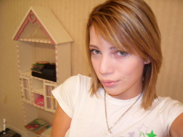 Good looking blonde slut get naked