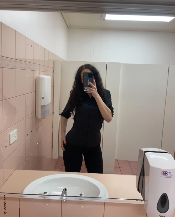 horny at work + no customers = long bathroom breaks