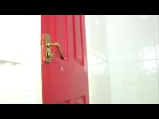 Mature woman with hairy pussy filmed in the shower