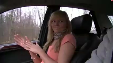 Girl pays with sex for car ride