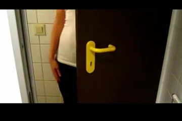 Girlfriend sucks cock in the toilet room