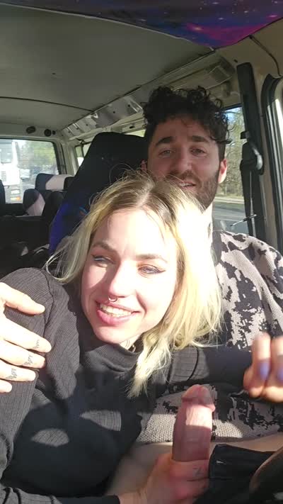 Blowjob in car, cum in chick's mouth