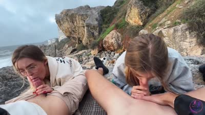 Young cheerleaders love cum breeze on the beach