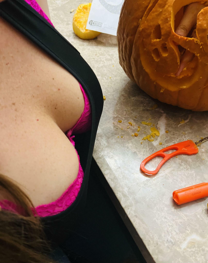Pumpkin carving time!