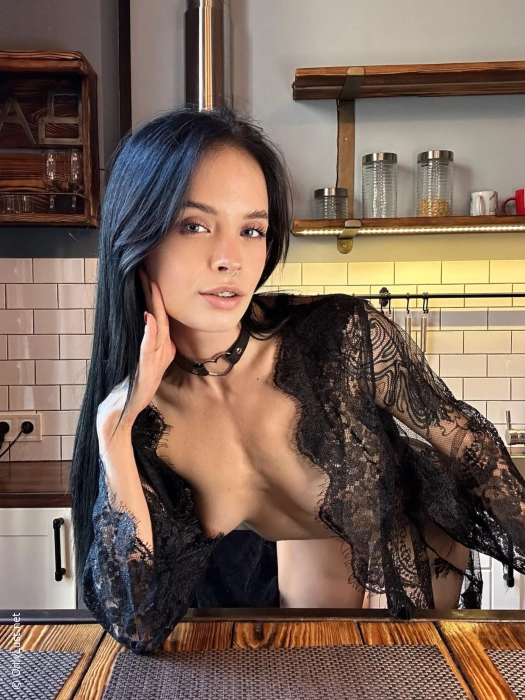 White socks are good for my yoga [F]