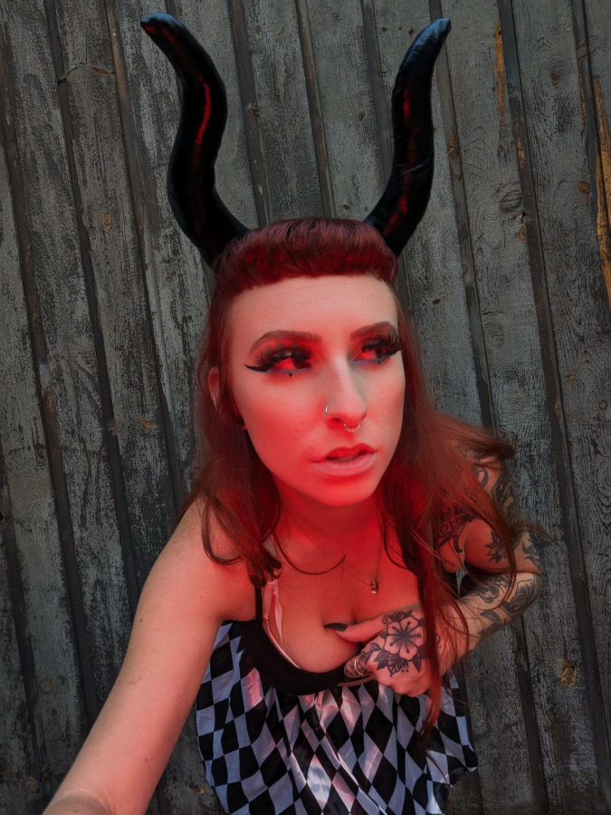 The ginger devil deserves all your boners <3