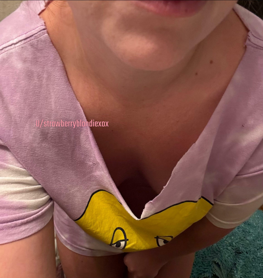 My Daze & Confused Downblouse wants you to look.