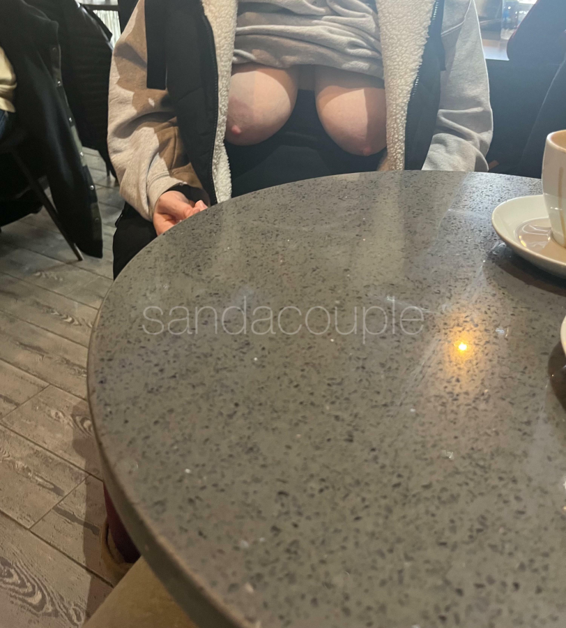Giving my date a great view to enjoy his coffee with at a very busy cafe ☕️ Happy Saturday!