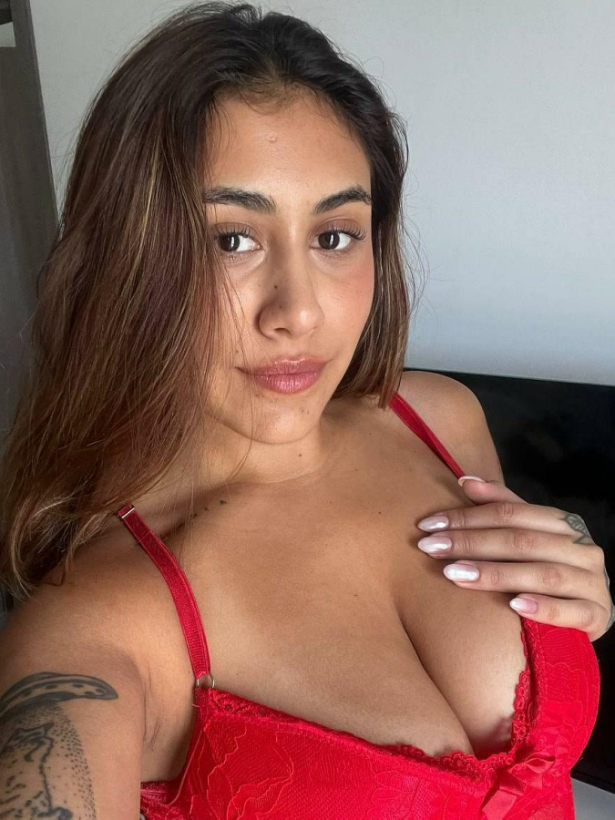 does red looks good on me?