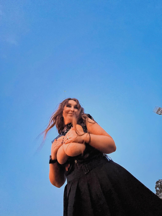 Oops got my tits out at a music festival, would you look?