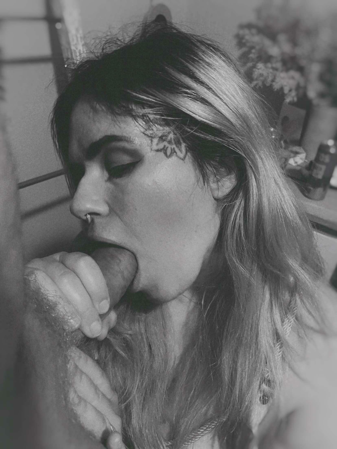 Friends who play together stay together