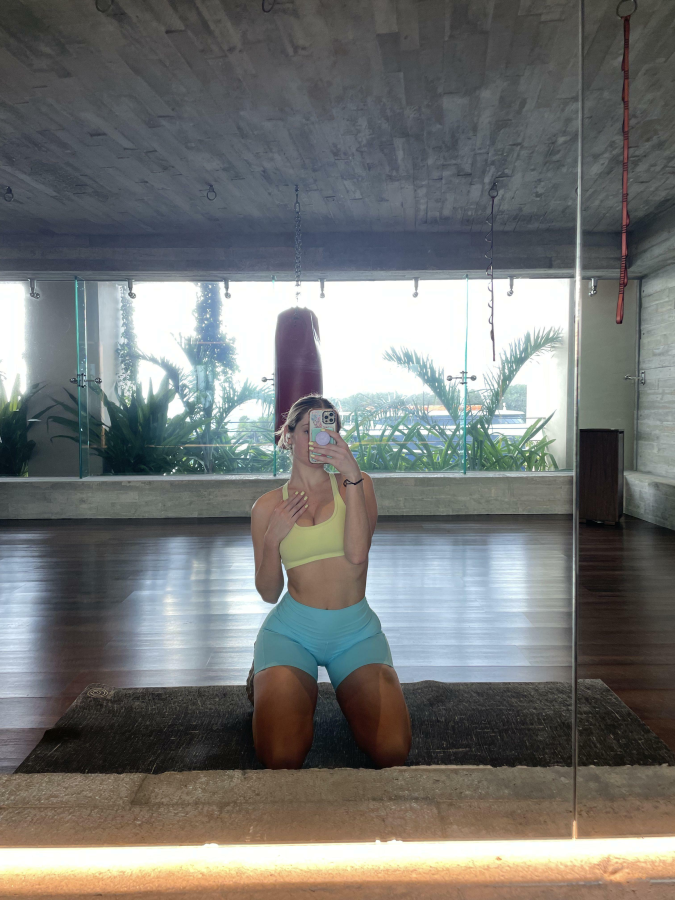 grab my curves n gimme some dick