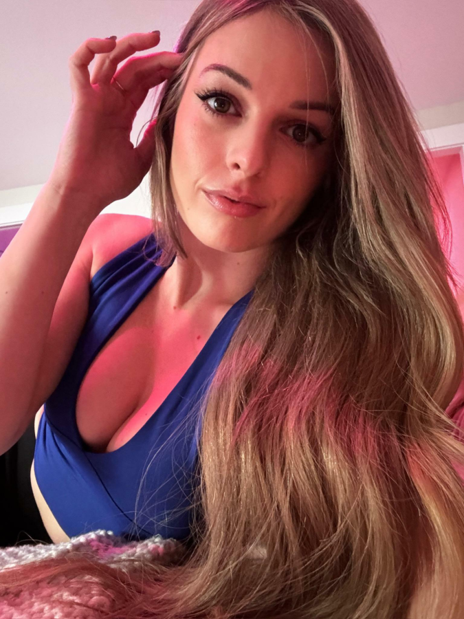 My cleavage making itself seen