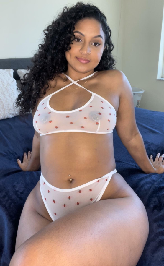 Choose, a slow and gentle cuddle fuck, or pound my pussy until I scream? ?