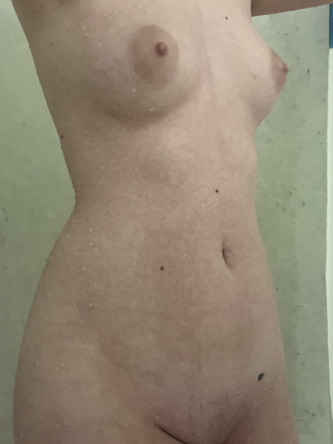 Who wouldn’t want to try this hot piece of ass out? She enjoys tributes too.