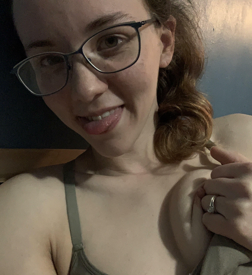 This nerdy girl is ready for the big game