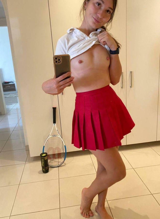 Trying with my selfie to get you as hard as these rocks