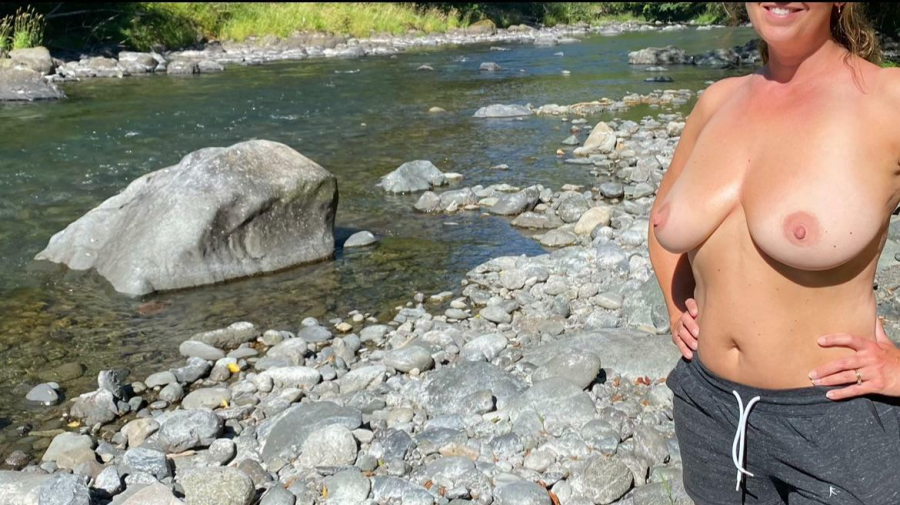 Just some tan lines down by the river. ?