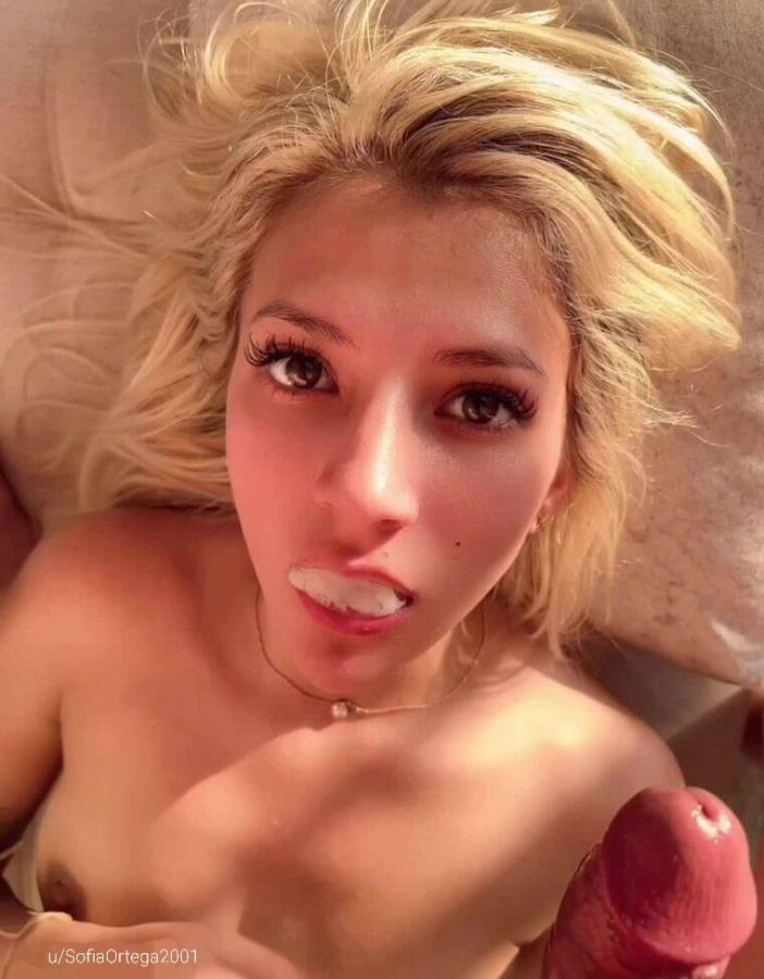 Sent this selfie to my cuck boyfriend to let him know what to expect - taste of cum when he kisses me, which definitely turns him on. Which leads to me being filled again.