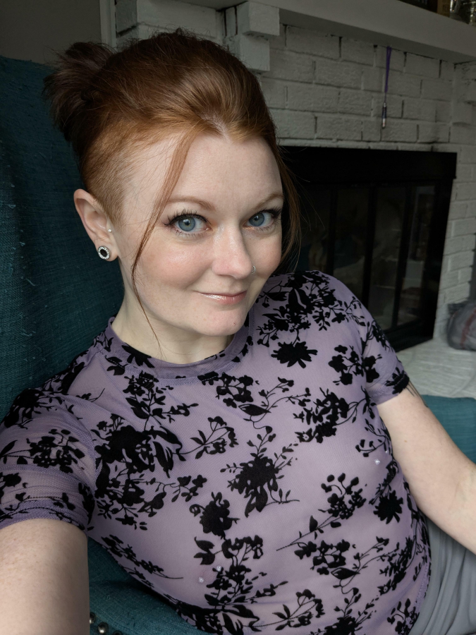 Help!: This redhead needs less clothes.