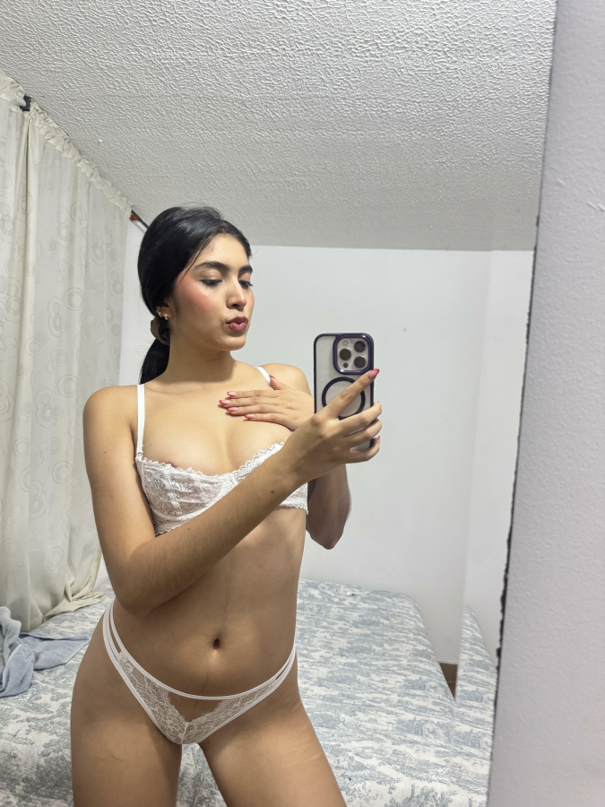 Think I look good in white