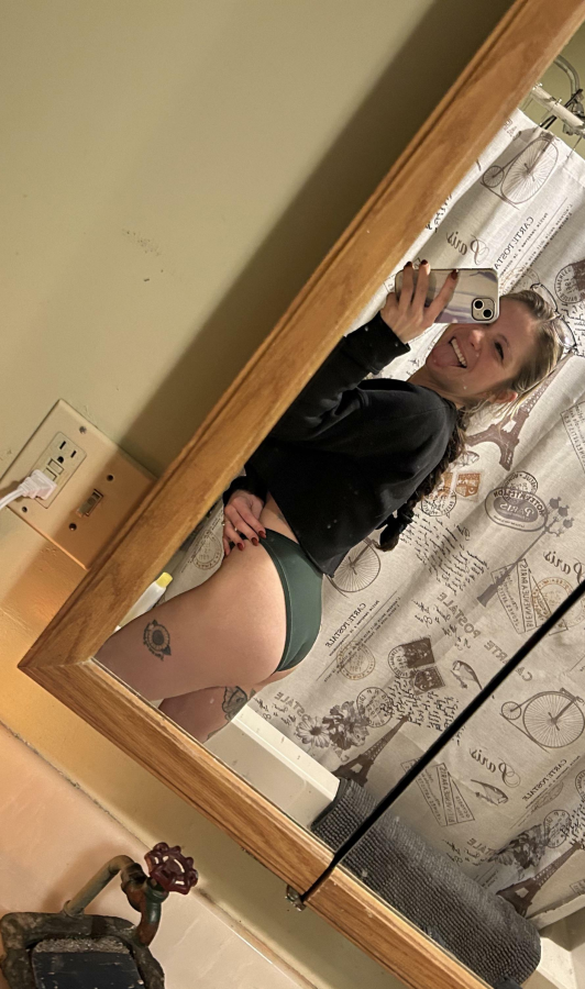 Cute little butt at the inlaws again…love sneaking off for these