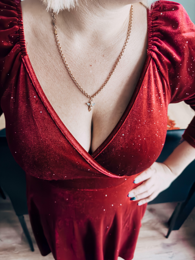 I believe you will like to see my party dress