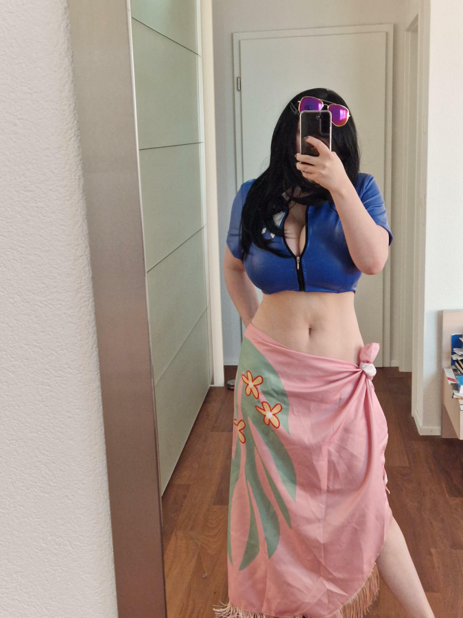 Cosplay cleavage
