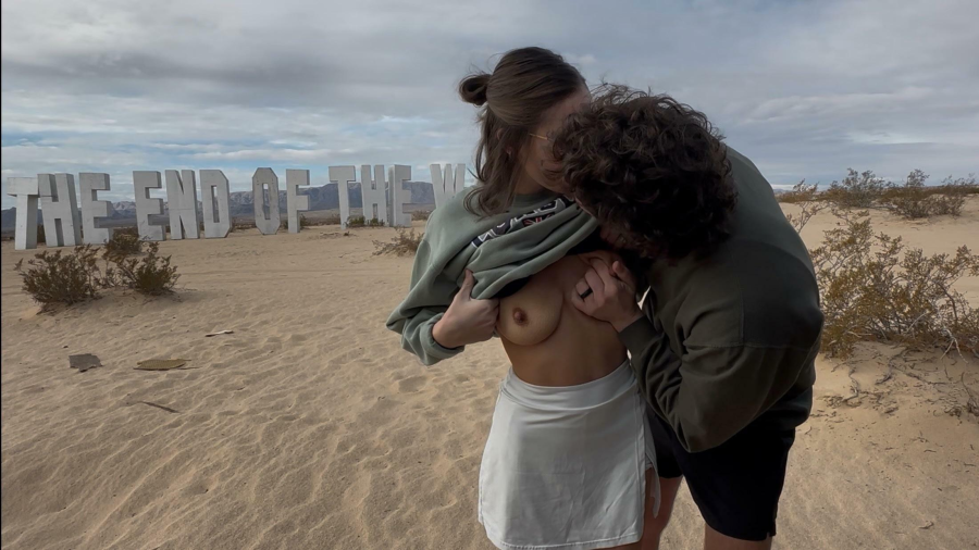 It’s the End of the World, who wants to come help me fuck her one last time? ??