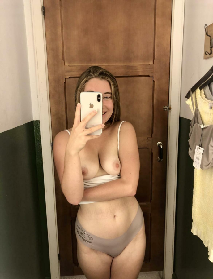 Hello from my local Pull & Bear changing room ?