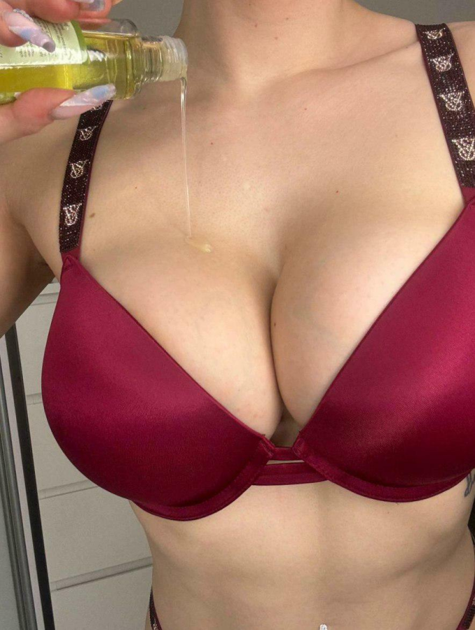 The cleavage you see when youre about to give me a massage