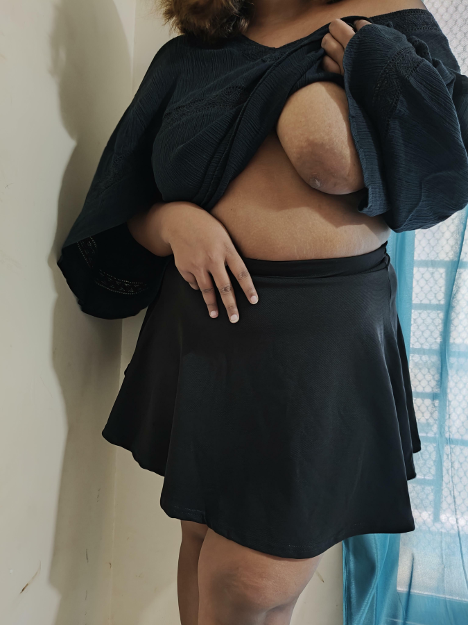 Let's fight in bed using our best weapons,i already have shown you mine, you can show me yours as well